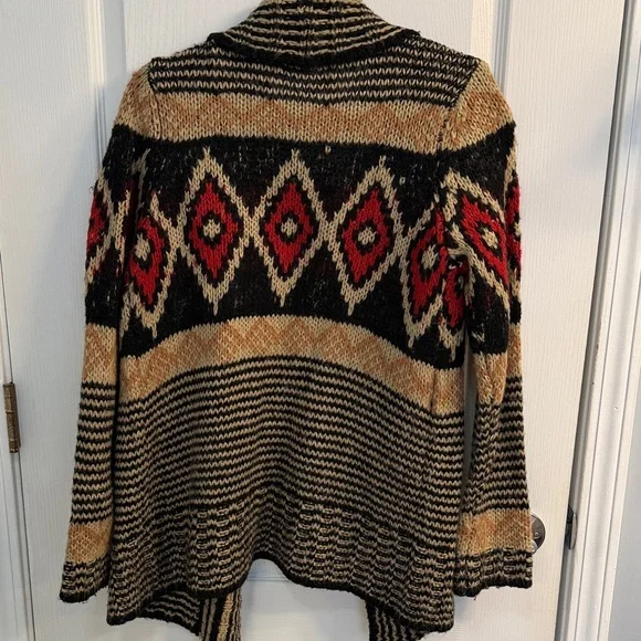 Pink Republic Black, Red, and Tan Patterned Cardigan - Picture 4 of 6